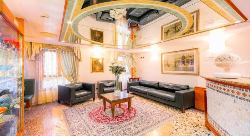 Antica Casa Carettoni Hotel Venedig